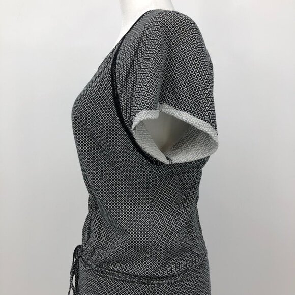Scotch & Soda Black + White Geometric print Jersey T-shirt mini dress waist tie - Picture 14 of 16